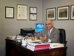 Farrokh Parsi