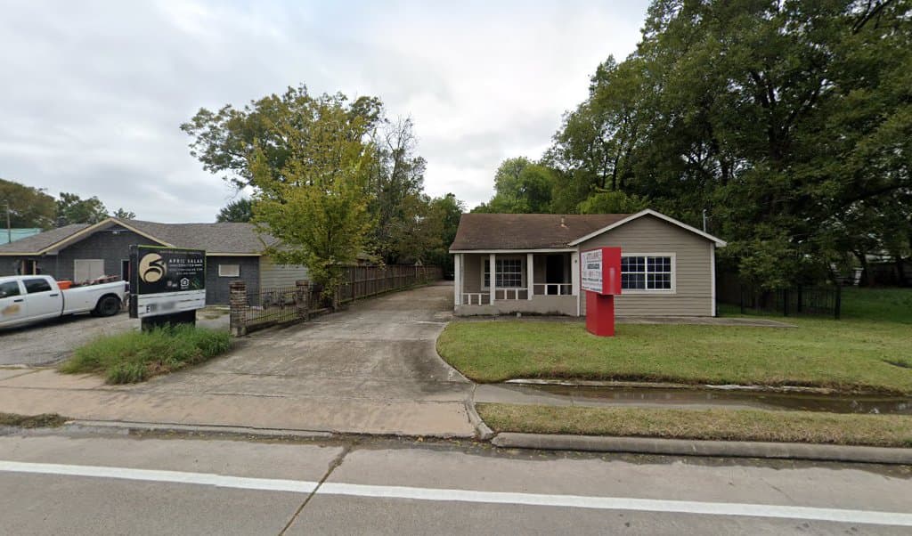 Fernando Alvares Law Offices — attorney in Houston, TX