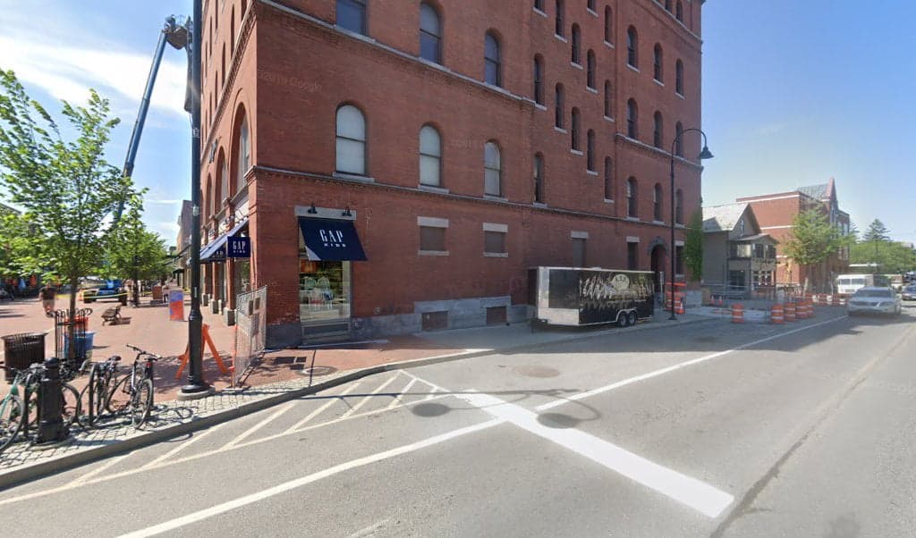 Grenier Robert J — attorney in Burlington, VT