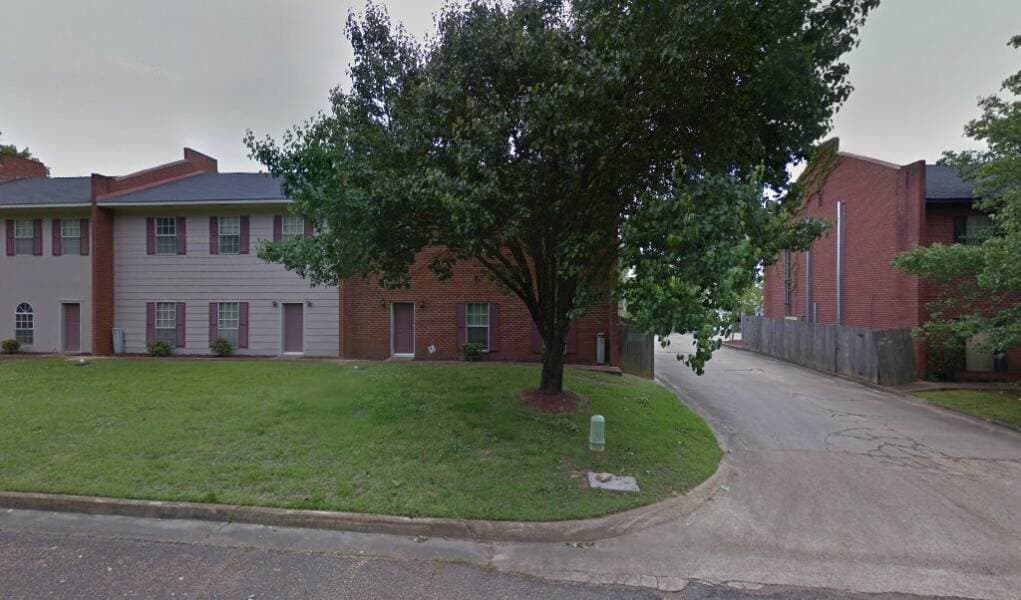 Henley James L — attorney in Jackson, MS
