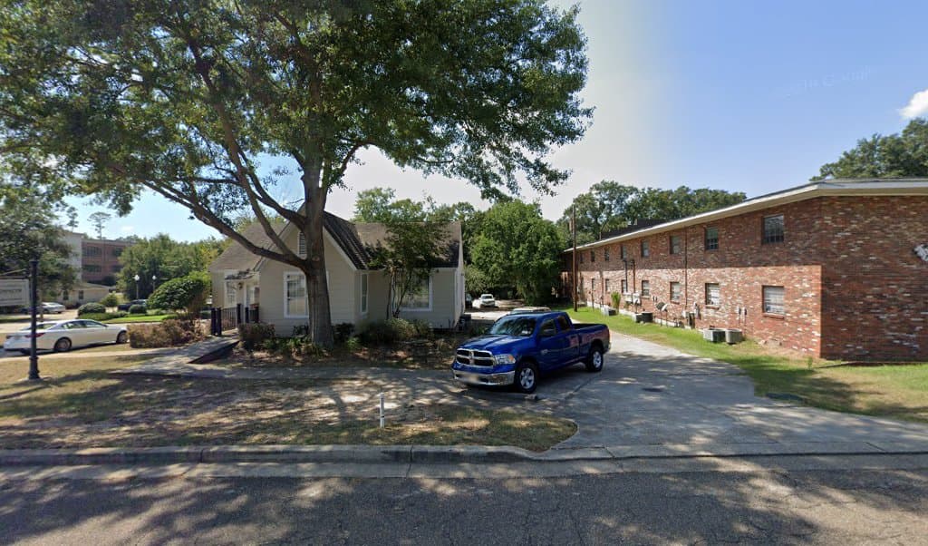 Hicks Clark — attorney in Hattiesburg, MS