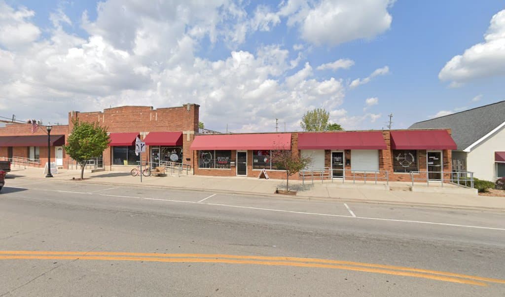 Laura N. Jasinsky — attorney in West Jefferson, OH