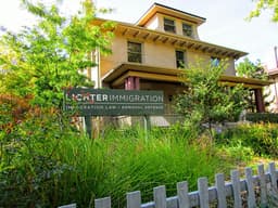 Lichter Immigration