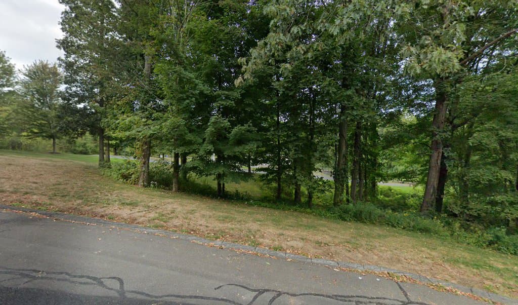 Neal DeYoung — attorney in Southbury, CT