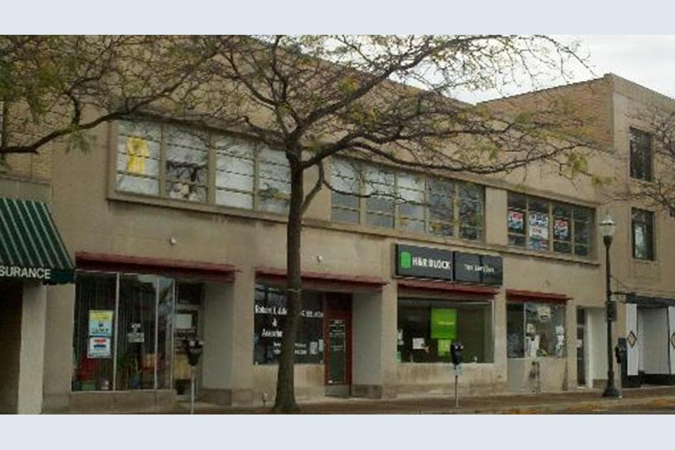 Robert J. Adams & Associates — attorney in Waukegan, IL