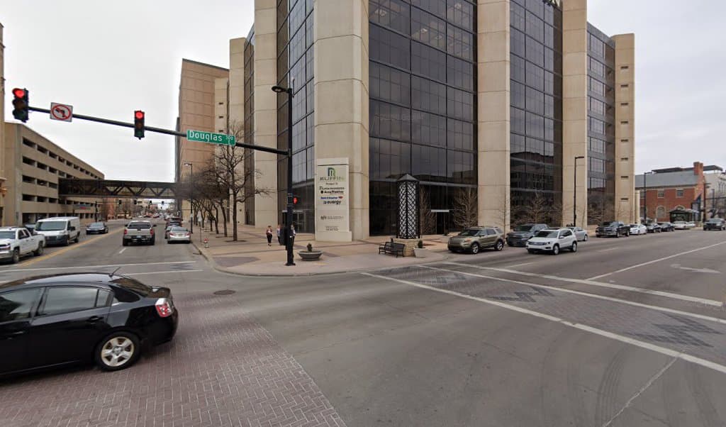 Thompson Richard K — attorney in Wichita, KS