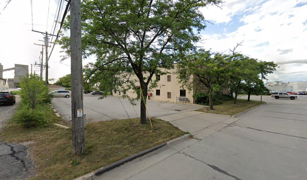 Todd C Esser & Associates: Koeing Todd A — attorney in Milwaukee, WI