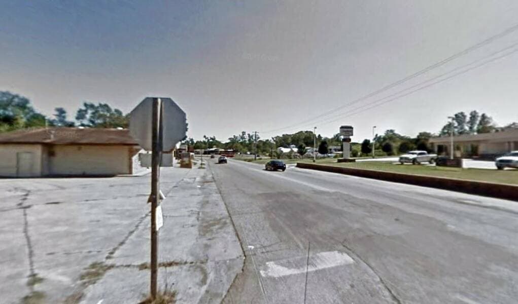 Dale Nunnery Law Office — attorney in Doniphan, MO