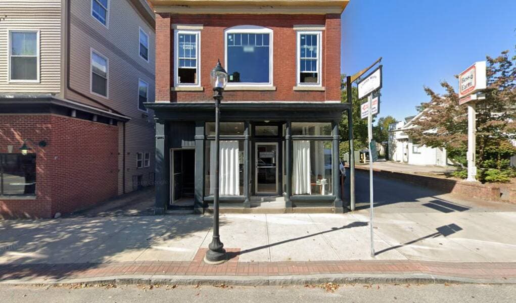 Howard E Crouch Attorney — attorney in Pawcatuck, CT