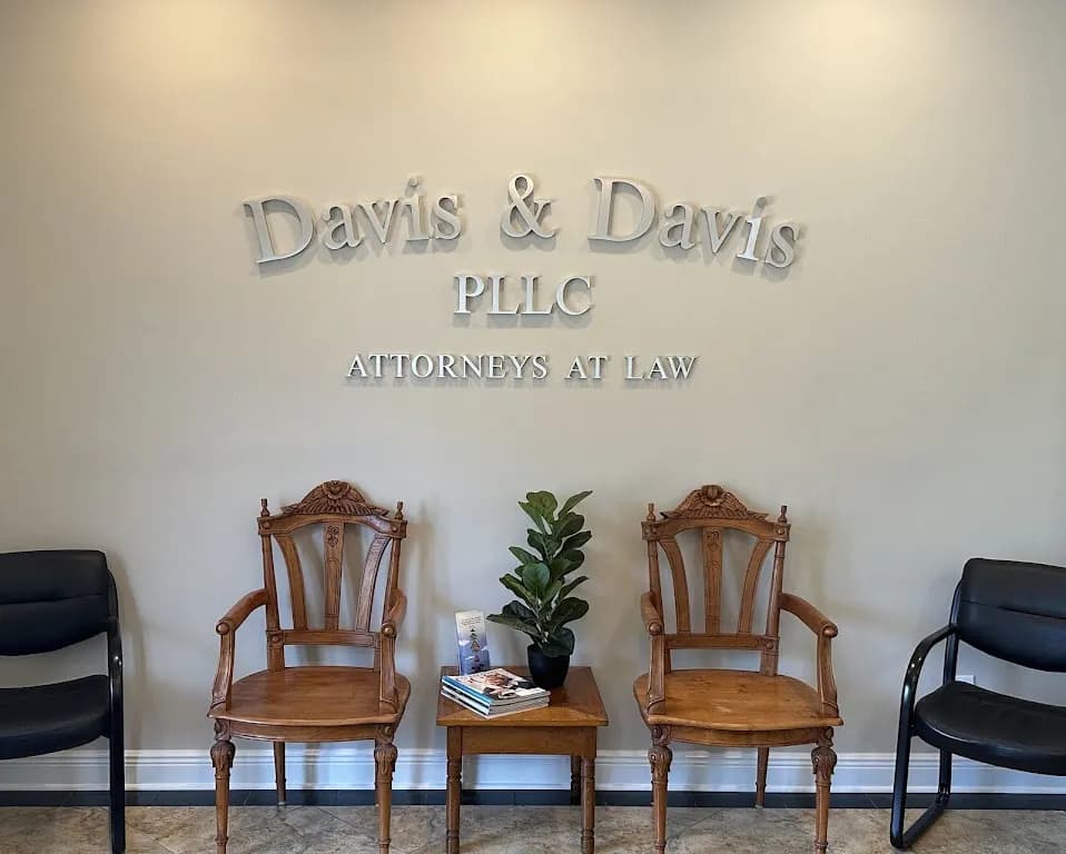 Davis & Davis PLLC — attorney in Biloxi, MS