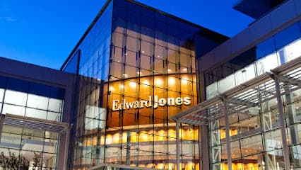Edward Jones — attorney in Lahaina, HI