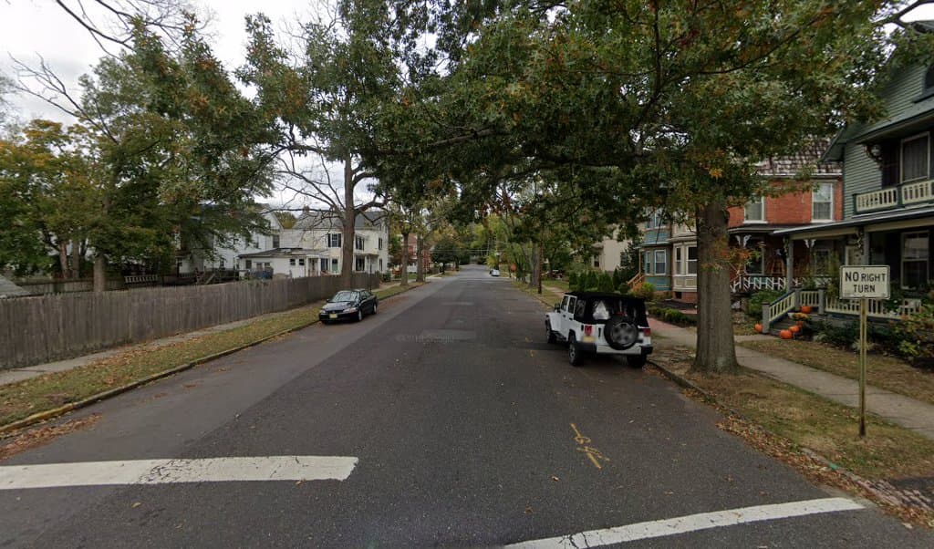 Law Offices of Lee M. Perlman — attorney in 208 Mt Holly Ave Suite 207, NJ