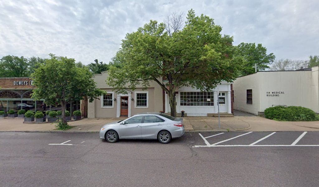 Law Offices of Nicholas P. Llewellyn II LLC — attorney in Webster Groves, MO