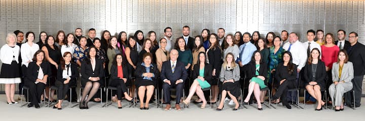 Law Offices of Robert D. Ahlgren and Associates — attorney in Chicago, IL