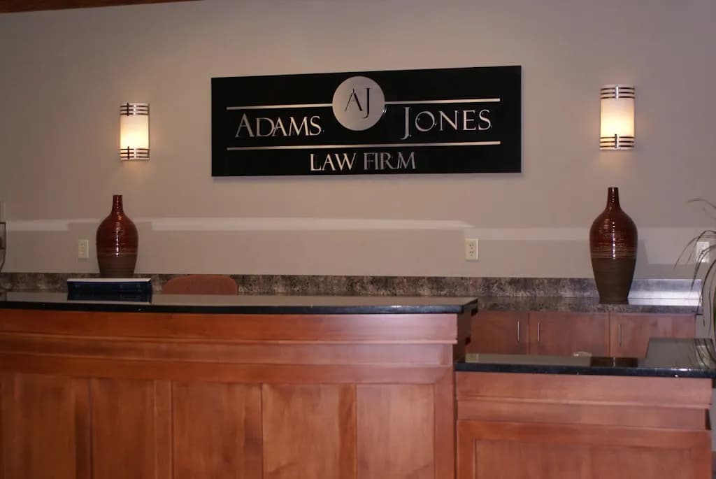Adams Jones Law Firm PA foto 3