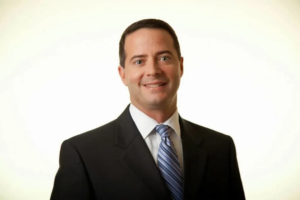 Lamson Dugan & Murray LLP: Martin Craig F photo 2