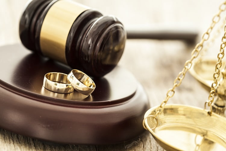 Bankruptcy lawyer in Iowa, USA